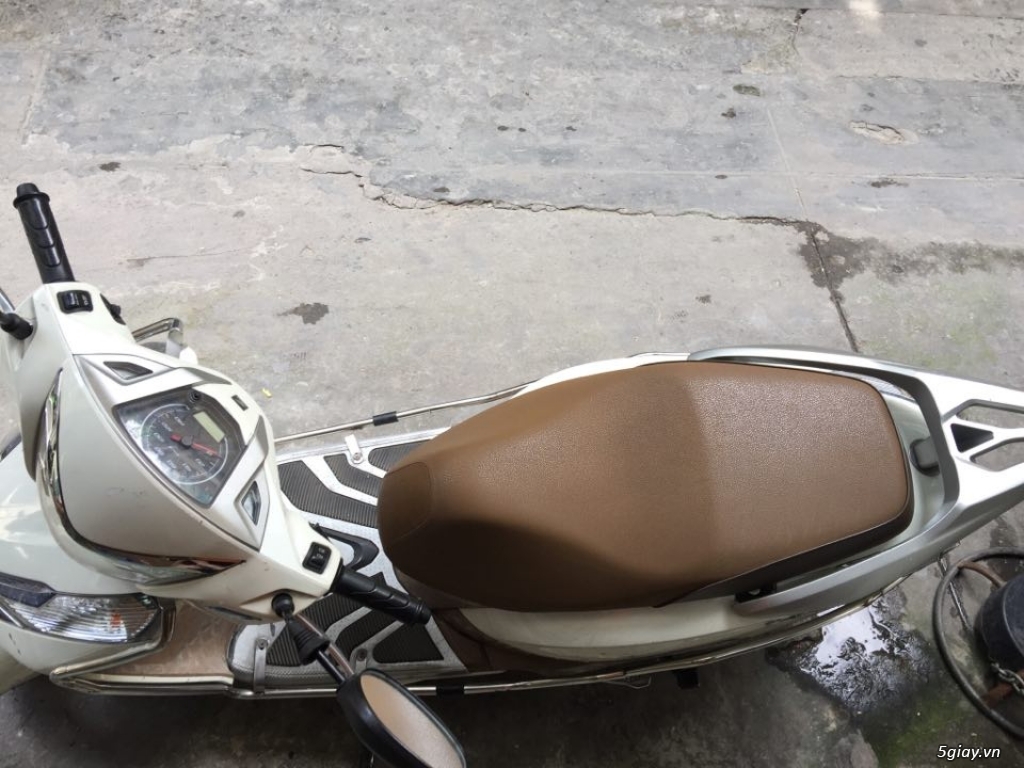 [SG] Lead 125 cc bản đặc biệt màu trắng có khóa chống trộm 95% giá rẻ - 1