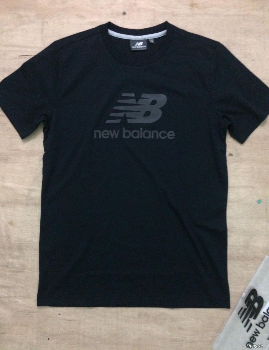 Bán lại áo thun Newbalance chính hãng - 7