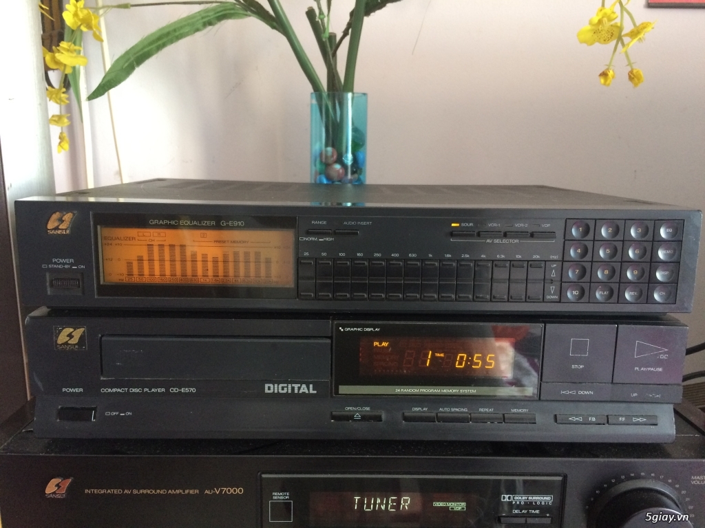 Cần bán equalizer Sansui và đầu CD Sansui