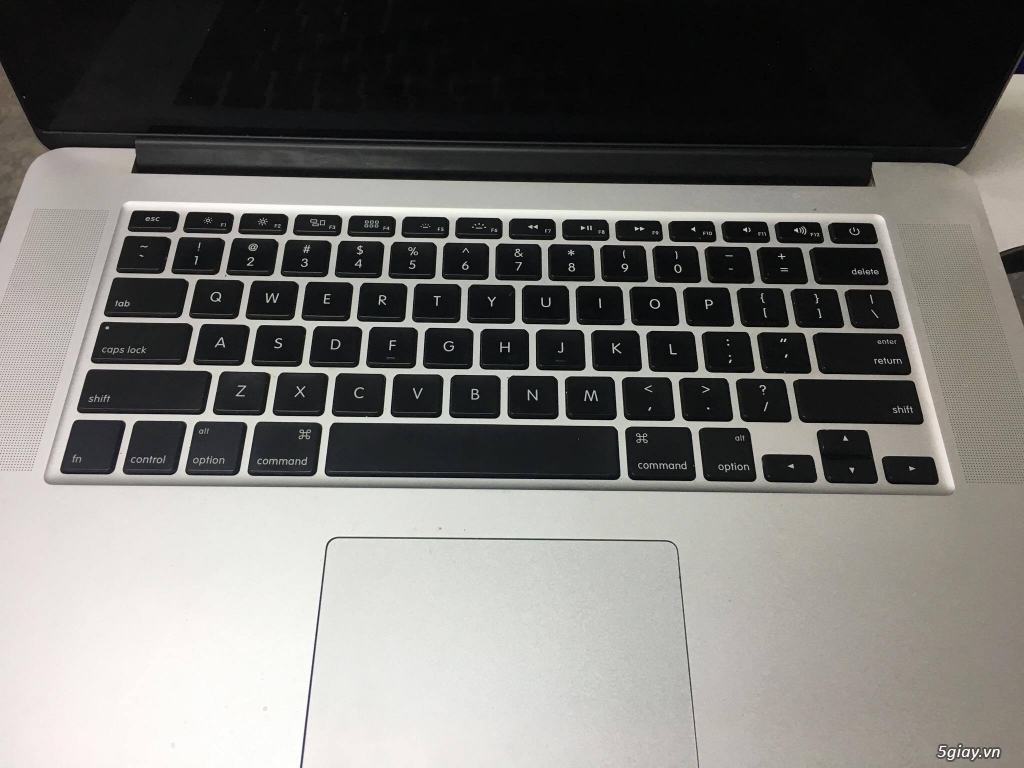 BÁN MACBOOK 15' ME294 MAX OPTION SSD 1T - 4