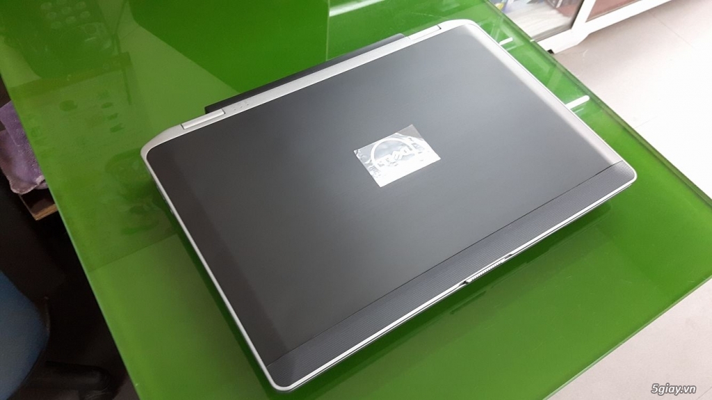 Dell E6430 (Core Ivy i7-3740QM 8CPU, 4GB,320GB, FullHD 1600x900)