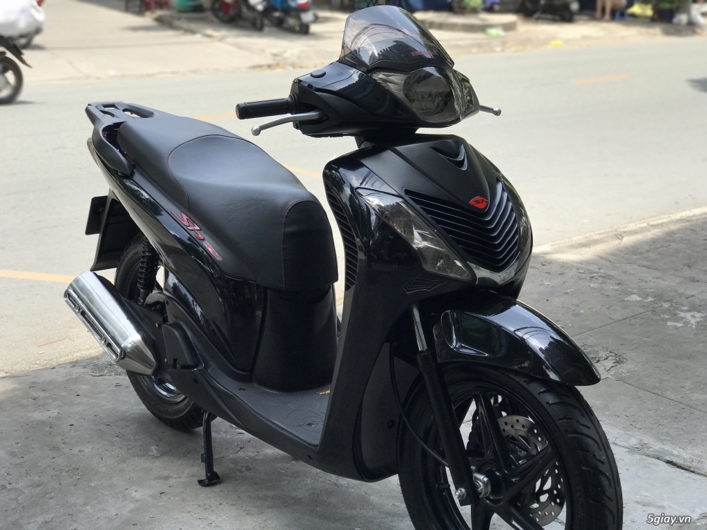 SHVN 125 , Form Ý , 2010 , Đen sporty - 3