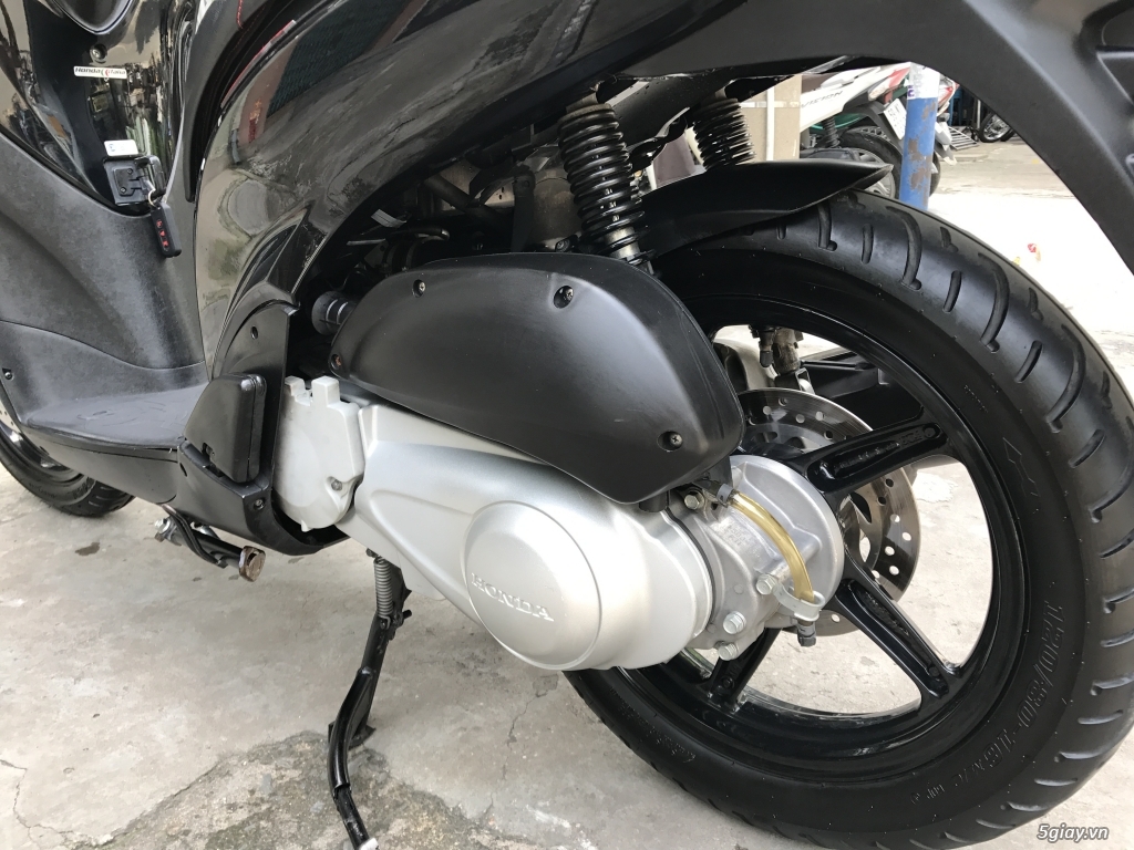 SHVN 125 , Form Ý , 2010 , Đen sporty - 7