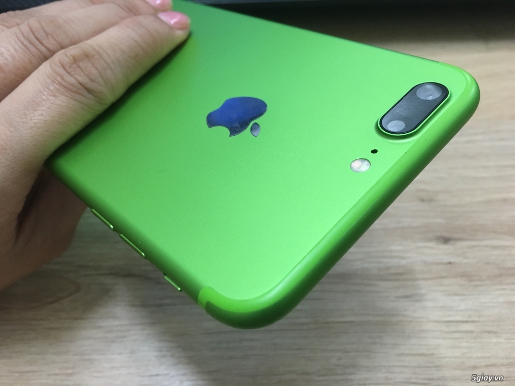 Iphone 7 Plus màu xanh lá đẹp không cưỡng nổi - 1