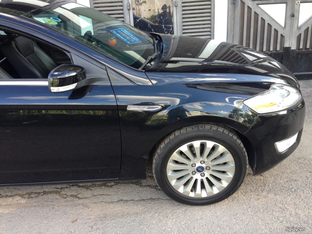 Cần bán xe Ford Mondeo 2014 màu đen vip - 3