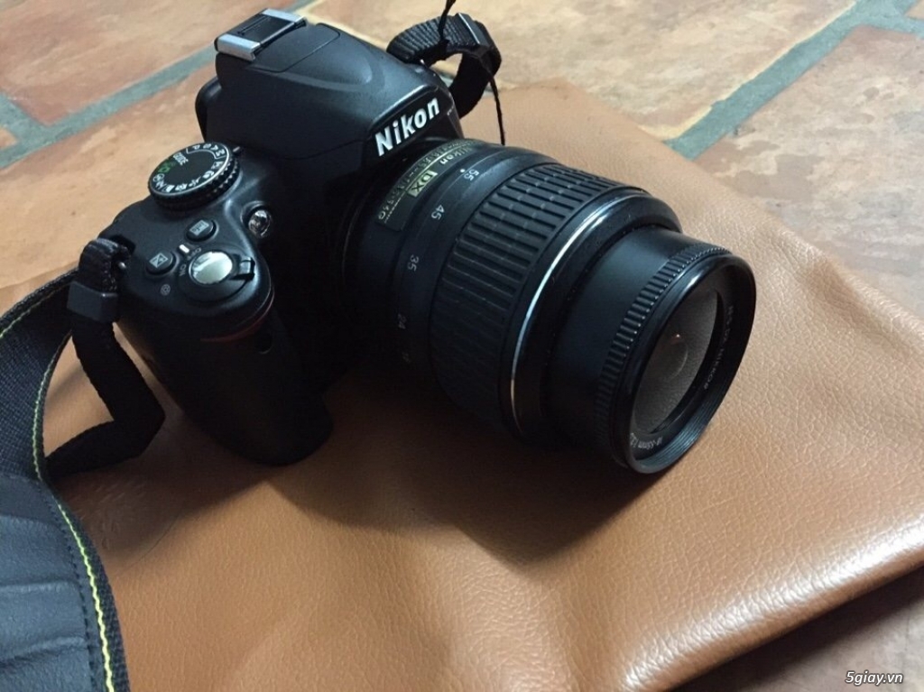 Nikon d3000 lens 18-55vr