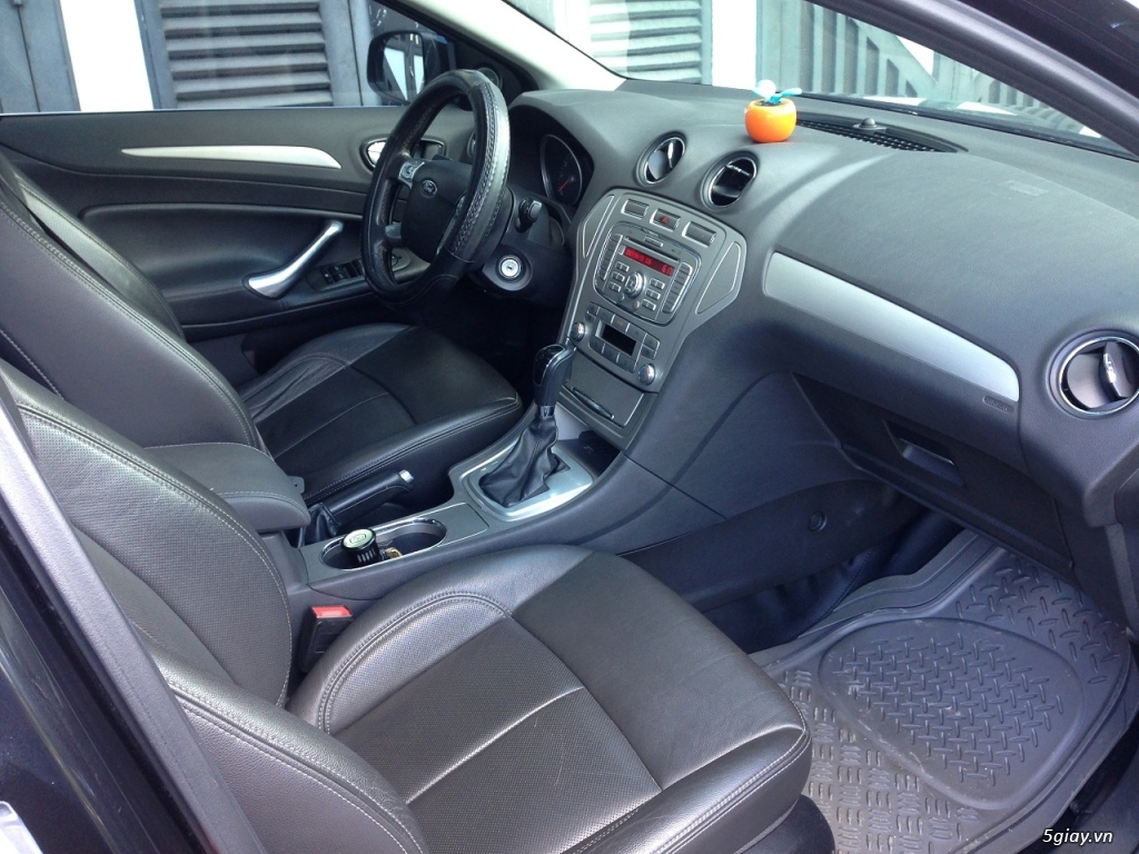Cần bán xe Ford Mondeo 2014 màu đen vip - 9