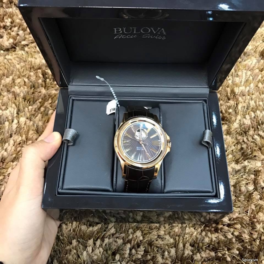 Đồng hồ Bulova Accu wiss - 1
