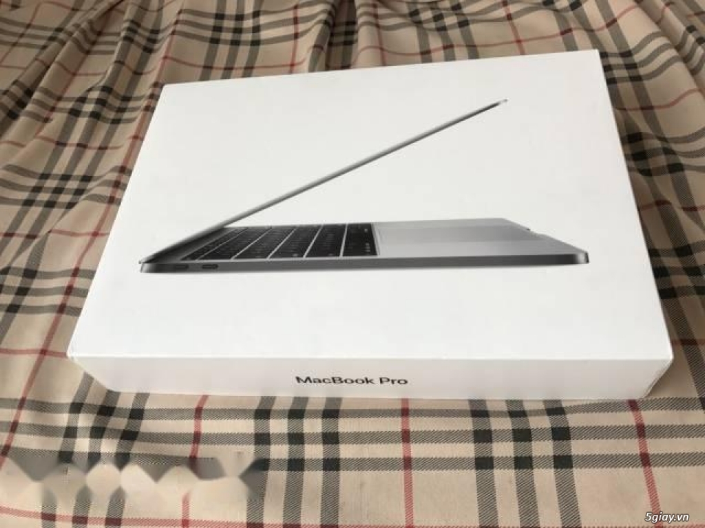 Macbook Pro MLL42 13 NEW SEAL 100% USA - 1