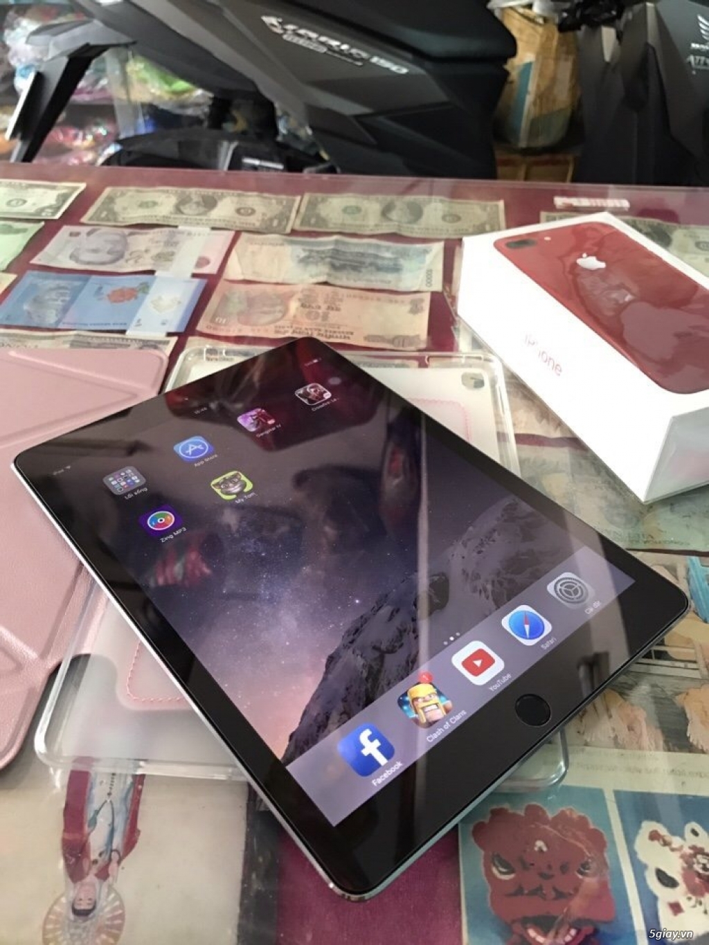 Cần bán iPad Pro 9.7 ( wifi + 4G ) Grey còn BH apple rất lâu - 1