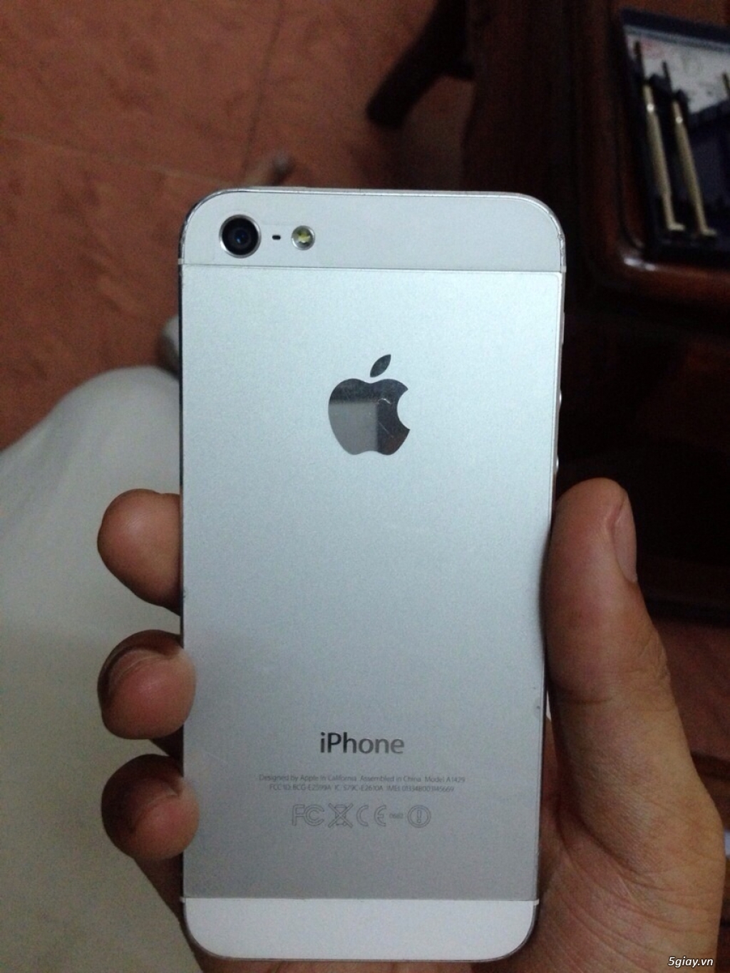 Bán iphone 5s giá 2,5 triệu