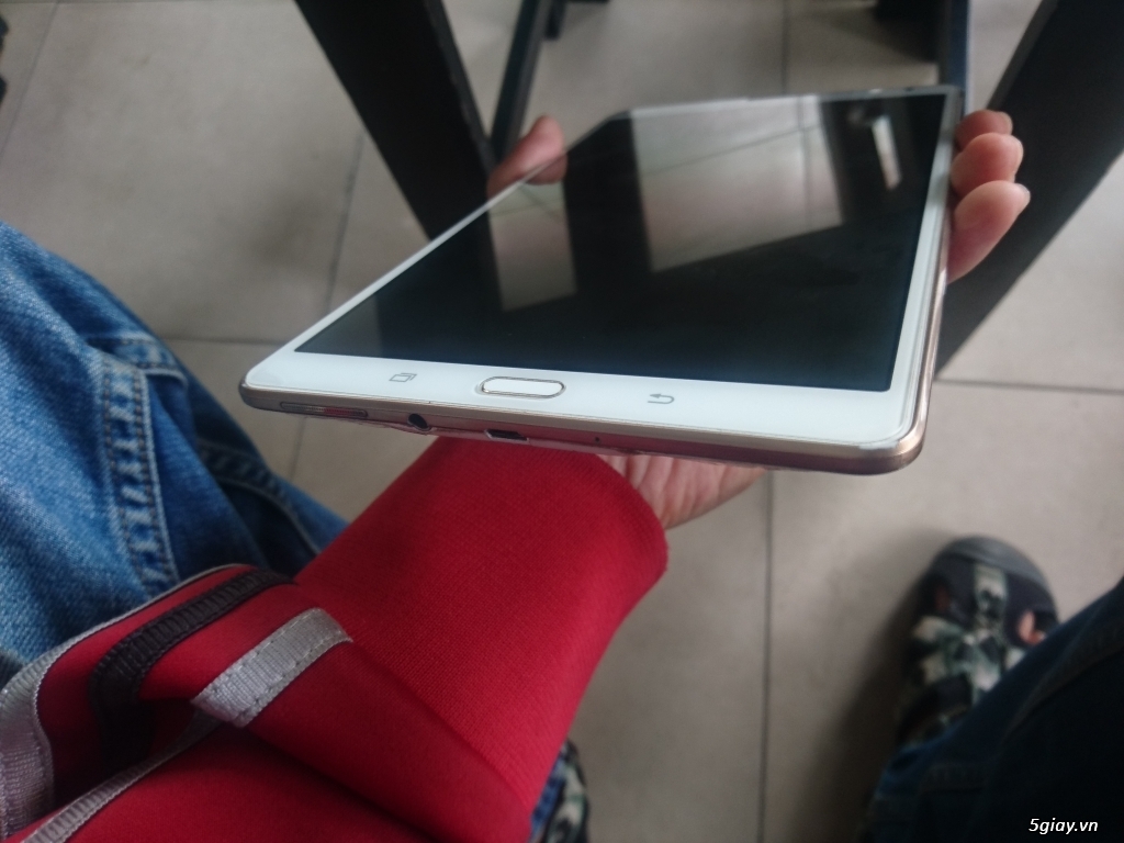 Samsung Galaxy Tab S 8.4 T705 - 4