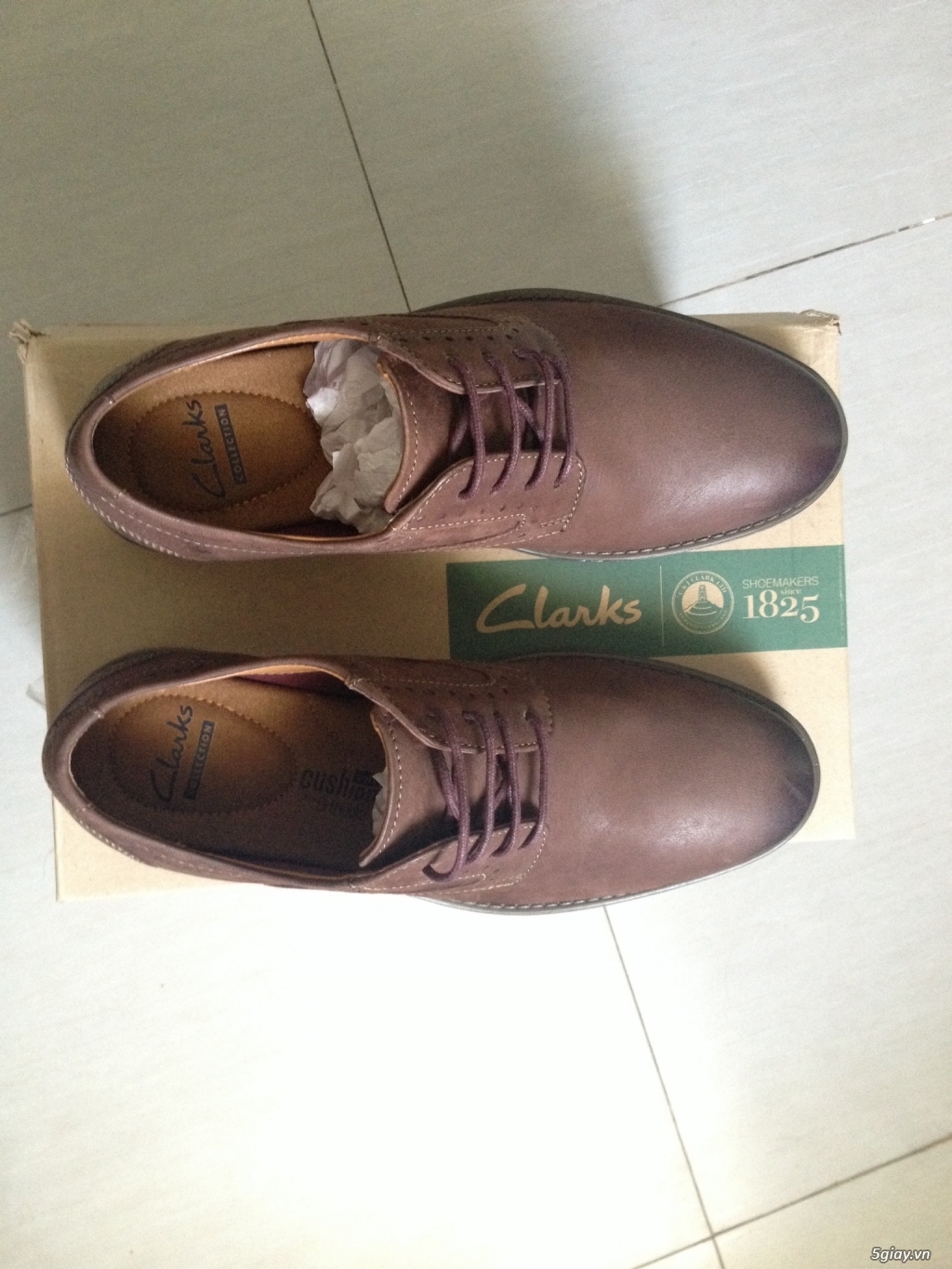 Cần bán Giày Clarks new full box mua trên Amazon - size 41