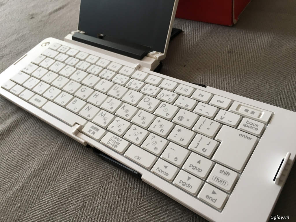Phím Bluetooth mini cho ipad,iphone,adroid,windows - 1