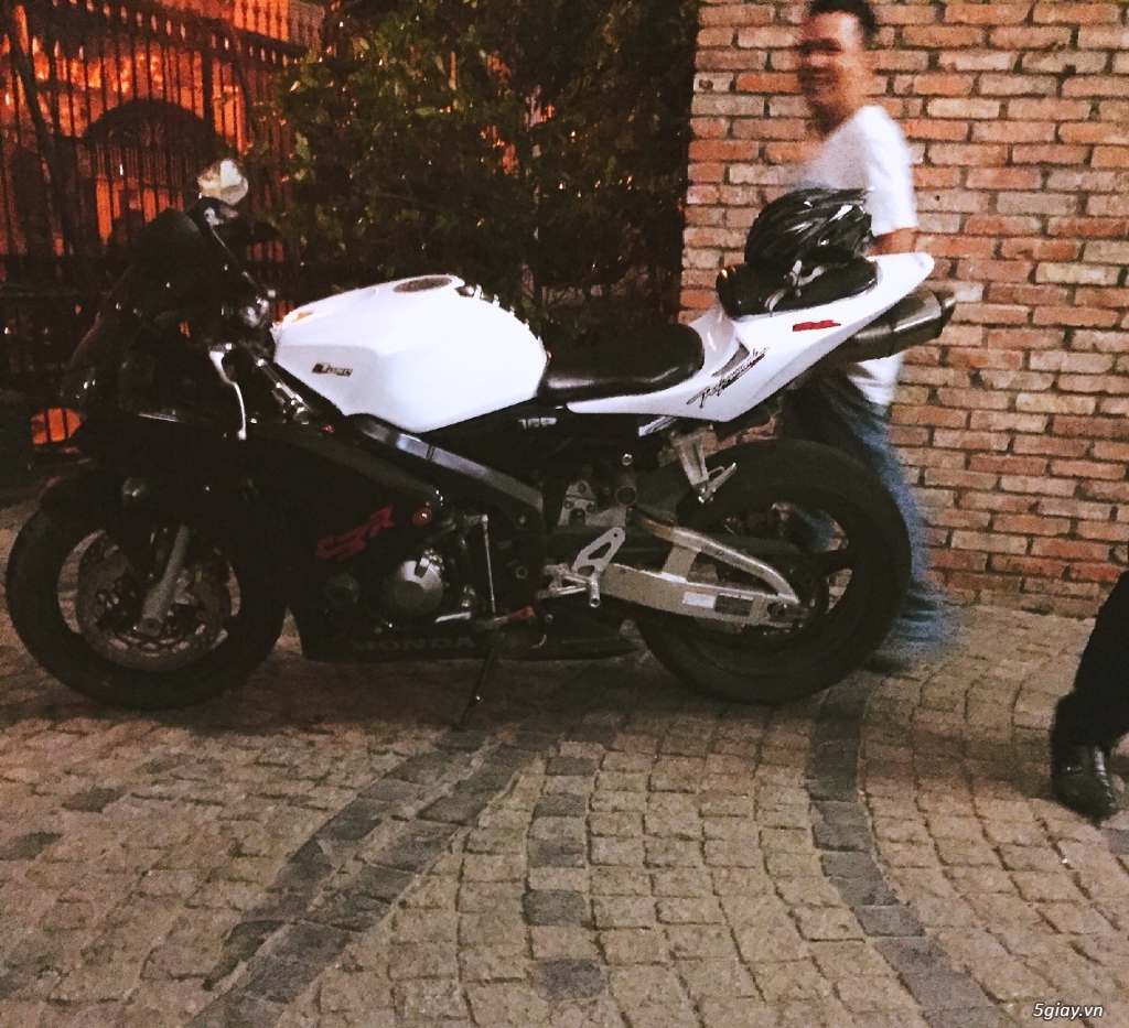 Cưới vợ nên bán honda cbr600rr fi - 3