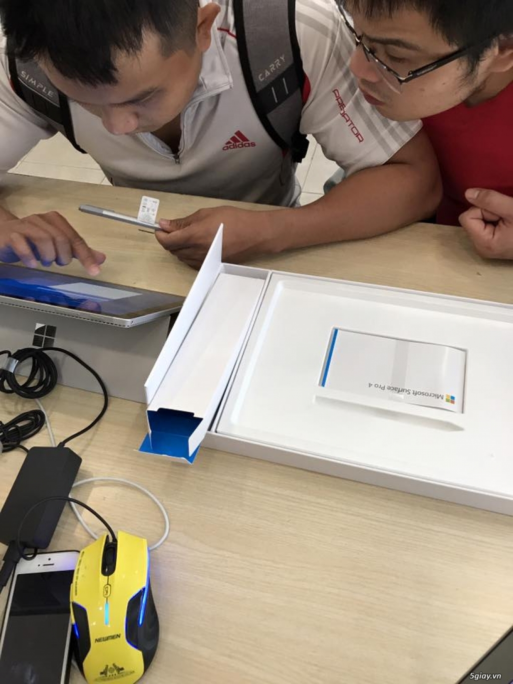 Surface Pro 4 và Surface book, surfacebook giá rẻ - 4