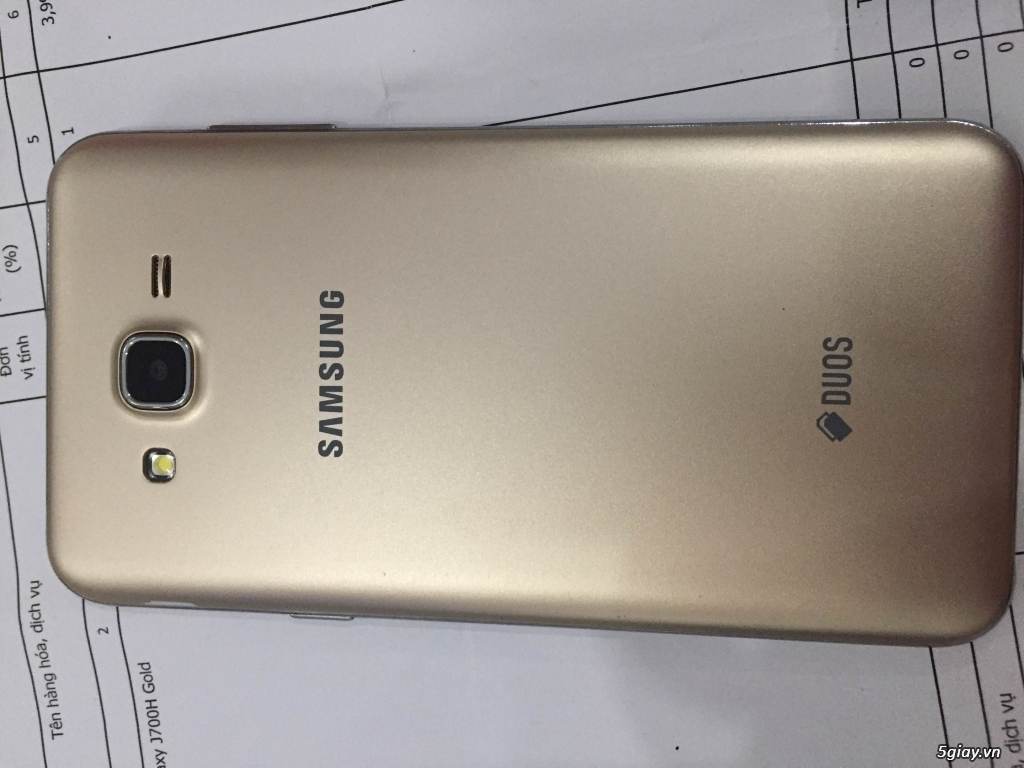 samsung galaxy j7 2015 dual sim gold zin moi 98% hoac giao luu - 1
