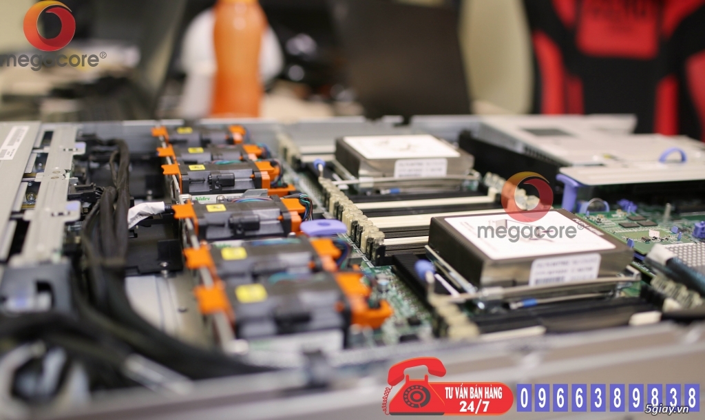 Máy chủ IBM System x3550 M4 QSD 98% giá tốt - bảo hành 12 tháng - 2
