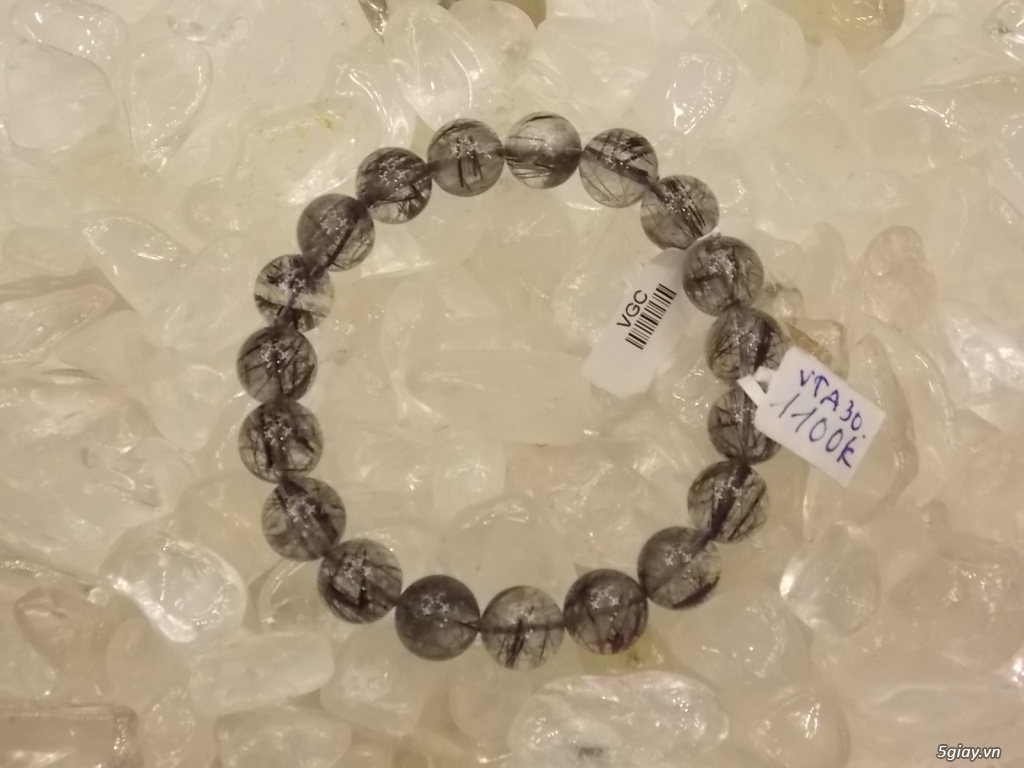 Vòng đá thạch anh tóc đen