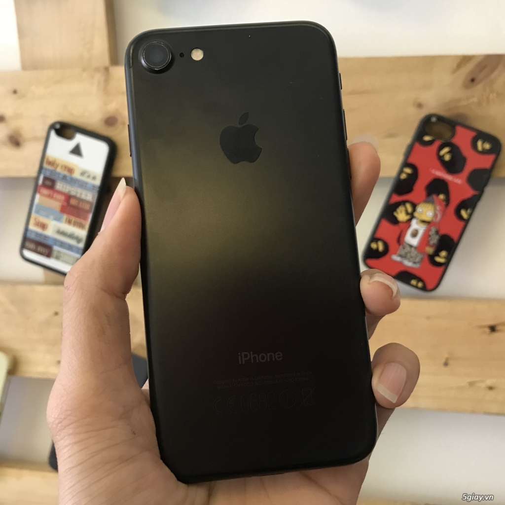 iPhone 7 Quốc tế màu Matte Black 32GB có vân tay nghiêm chỉnh - 2