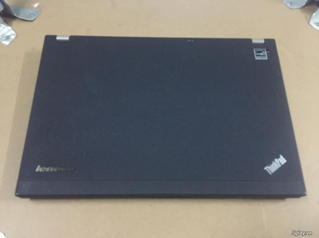 Thinkpad X230 i5 2.6ghz ram 4G/320G LCD 12.5in pin trâu 3h nhỏ gọn