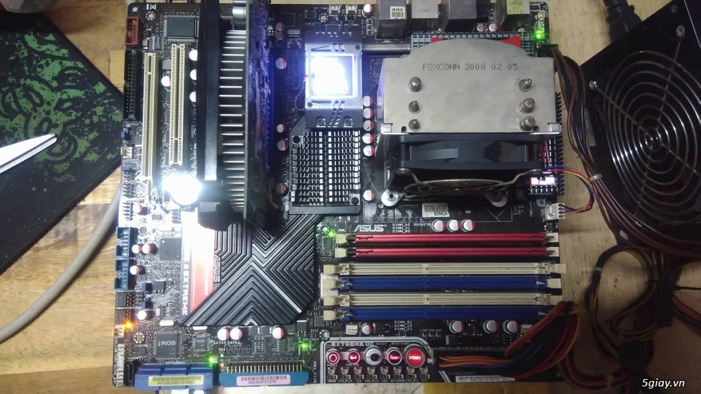 Asus Rampage II Extreme X58 sk1366 - HD 5850 - GTX 560 - 3