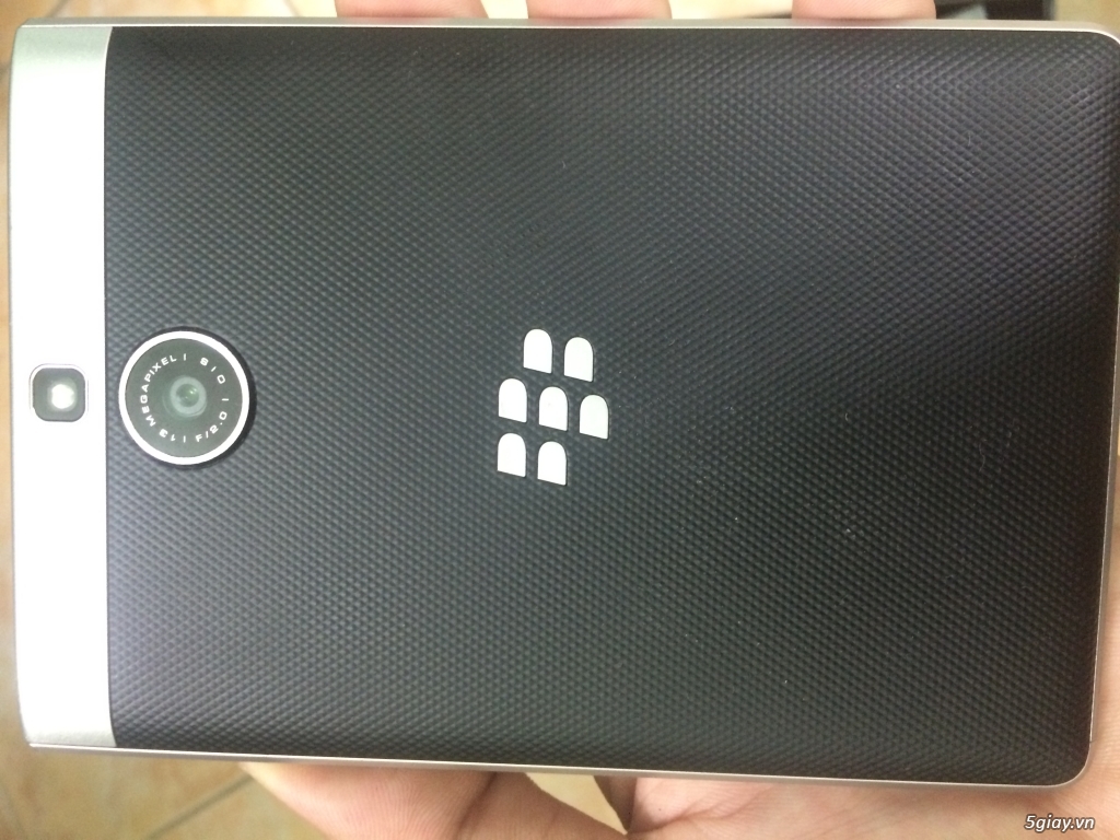 Cần bán gấp Blackberry PassportSilver ,còn bh 12/2017.4.7tr,fullbox, - 2