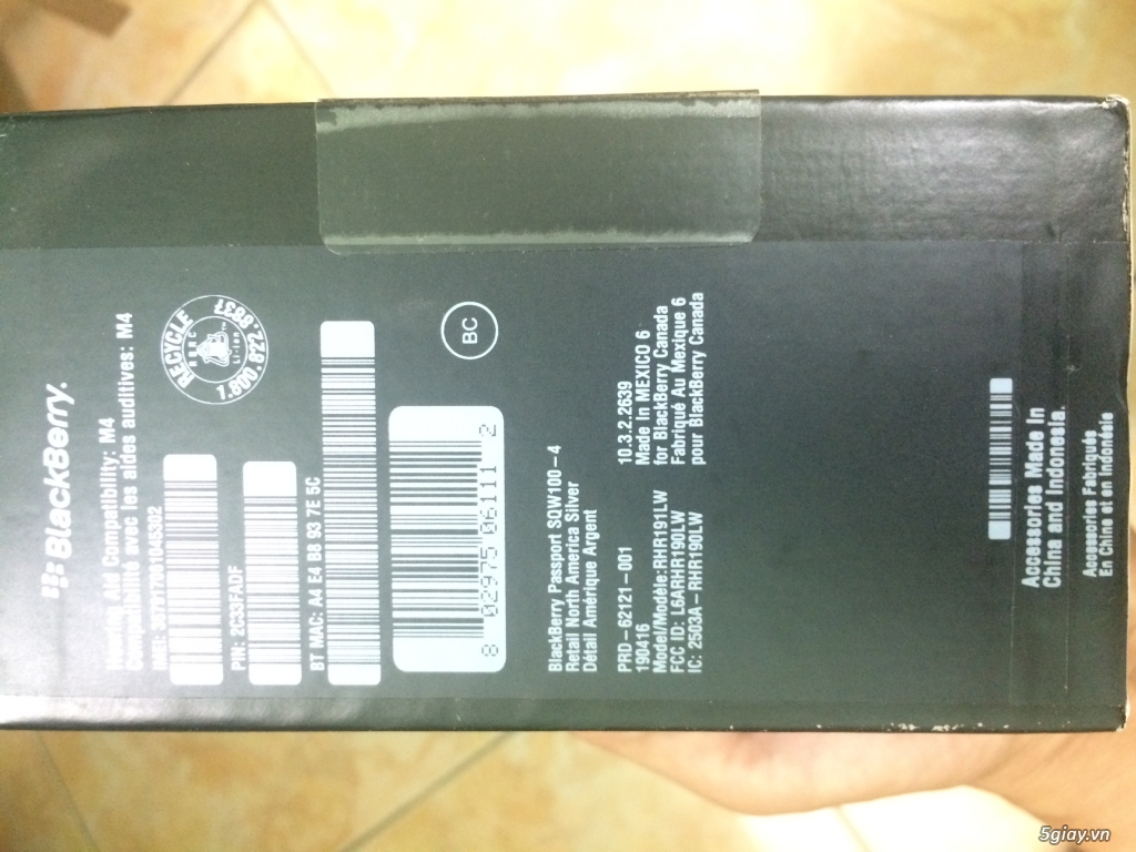 Cần bán gấp Blackberry PassportSilver ,còn bh 12/2017.4.7tr,fullbox, - 3