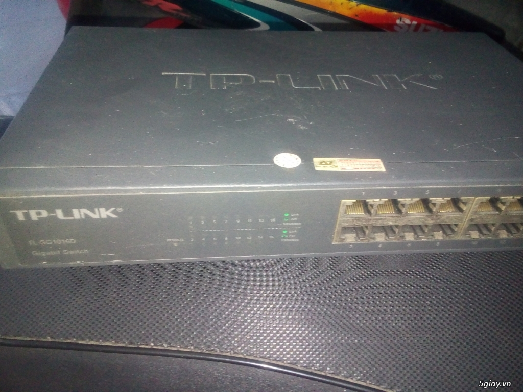 Thanh lý Switch 16 ports Tplink 1G - 1