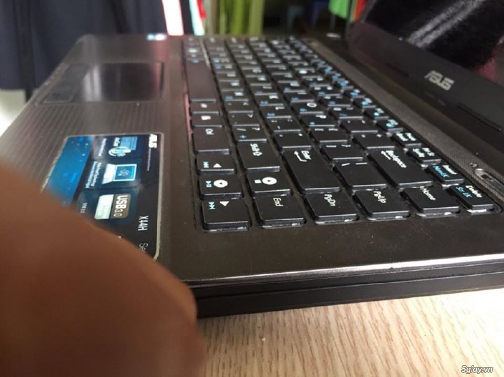 Asus X44H - 1