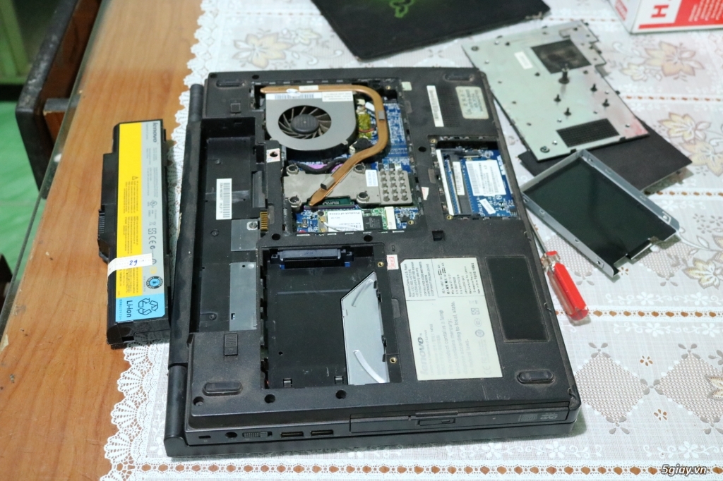 Rã xác laptop lenovo G410 chưa qua sửa chữa - 2