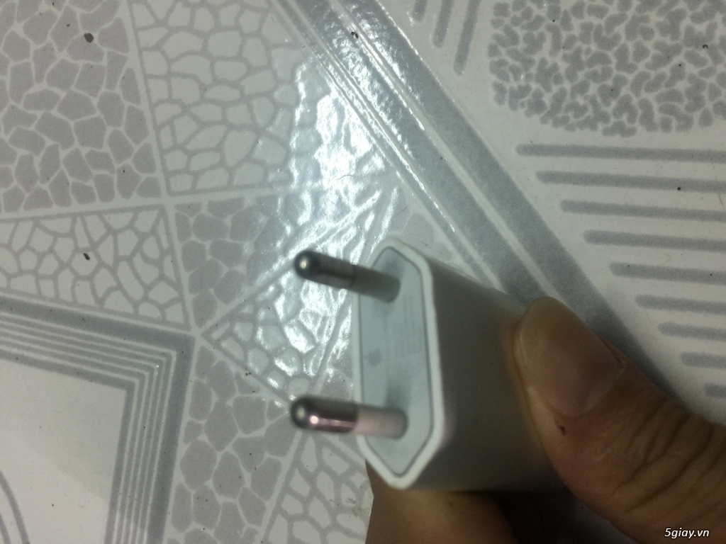 Củ sạc iPhone 6s zin theo máy - 2