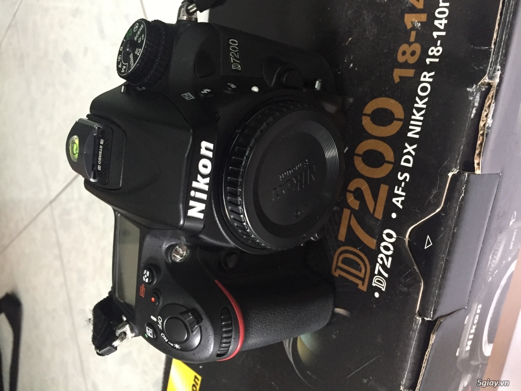 bán Nikon D7200