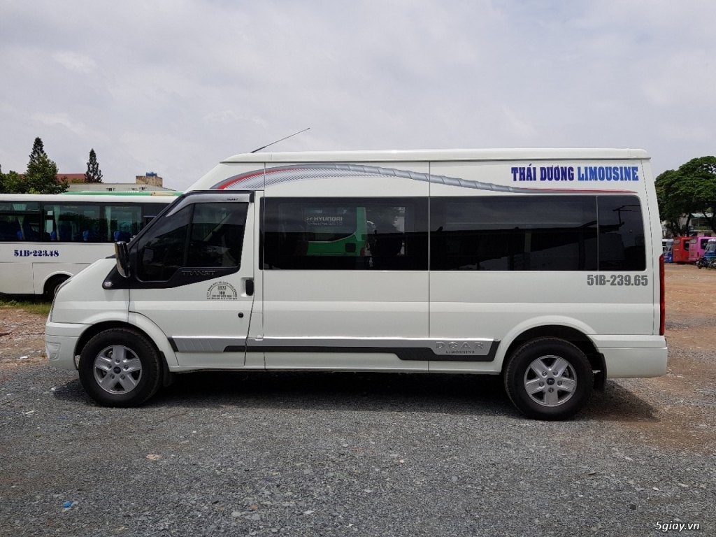 Cho thuê xe limousine giá rẻ - 1