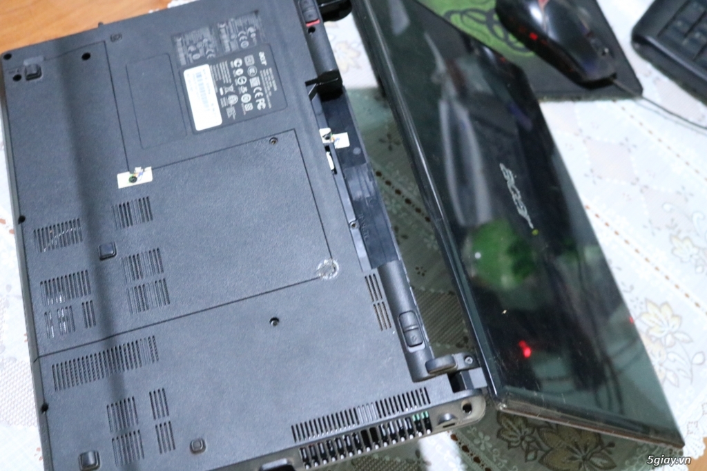 Vỏ Acer 4745 core i3 đẹp leng keng không trầy, đẹp lắm luôn gồm: 500k - 3