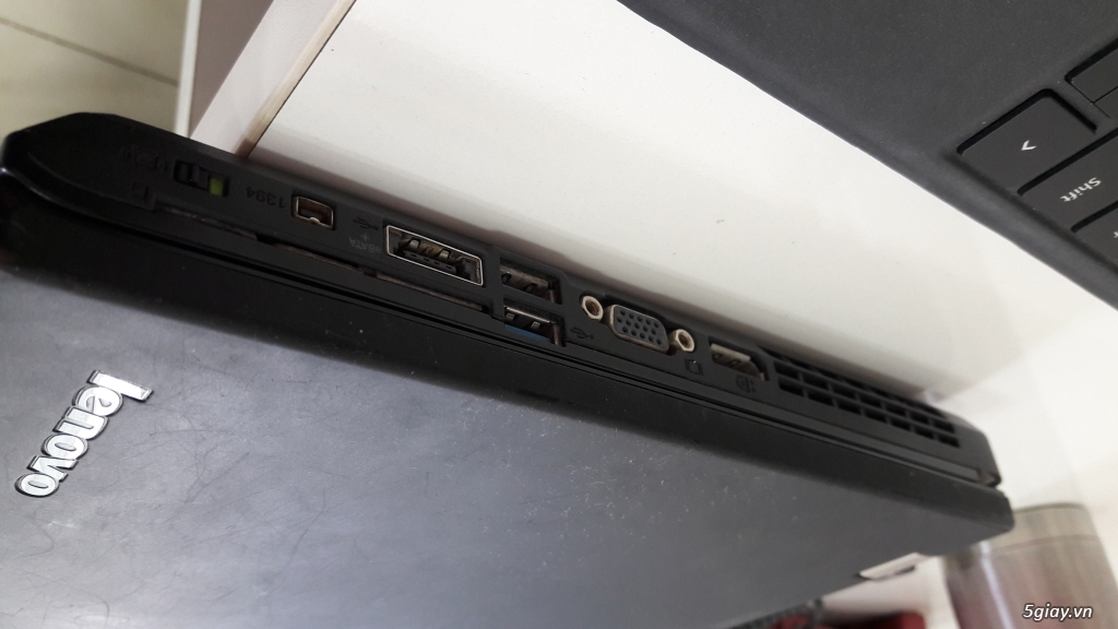 Cần bán máy laptop Thinkpad Lenovo W520 Core I7 lung linh