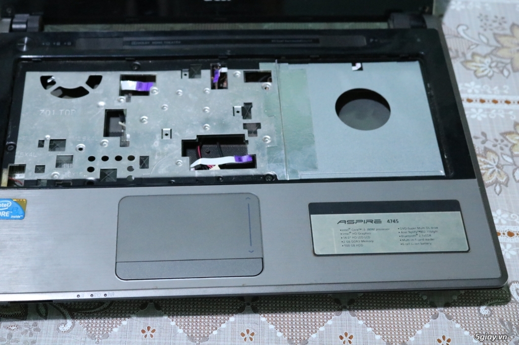 Vỏ Acer 4745 core i3 đẹp leng keng không trầy, đẹp lắm luôn gồm: 500k - 2