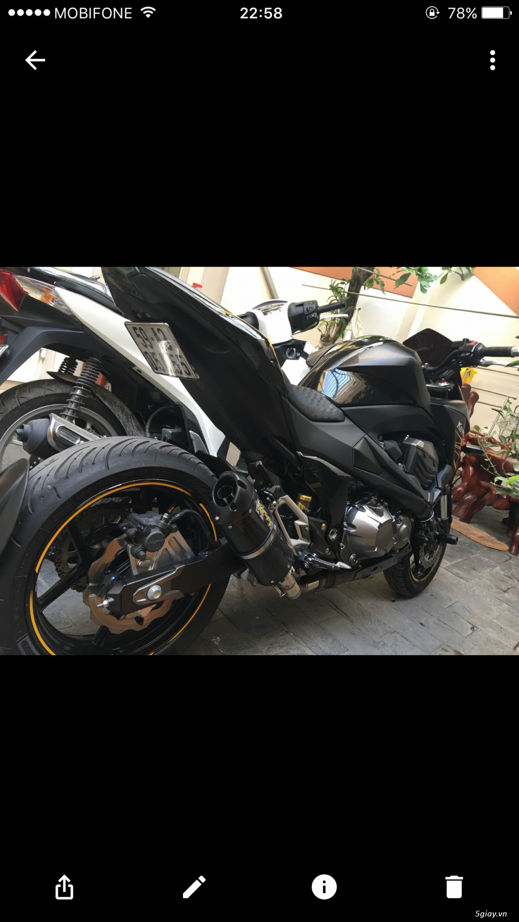 Z800 RA ĐI CỨU CHỦ