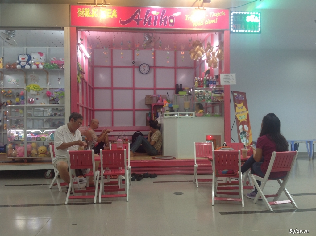 Tuyển nhân viên bán trà sữa