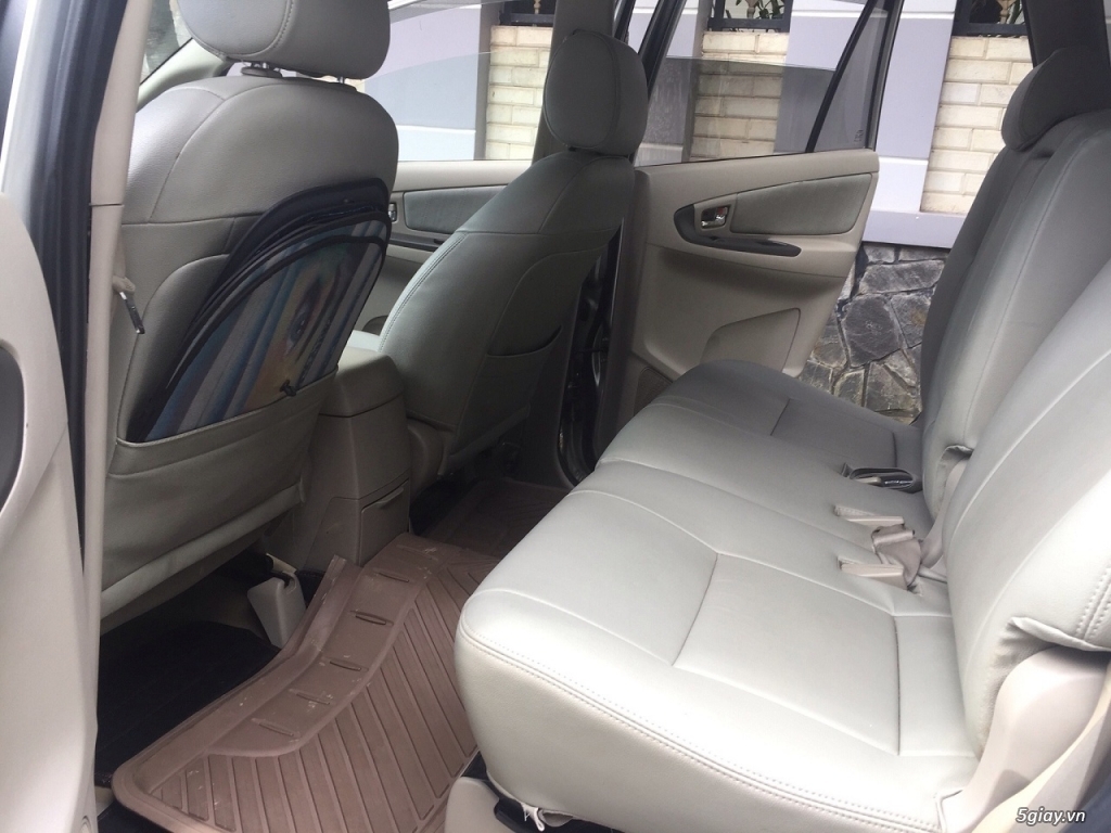 Cần bán xe Innova G 2014 số tự động - 5