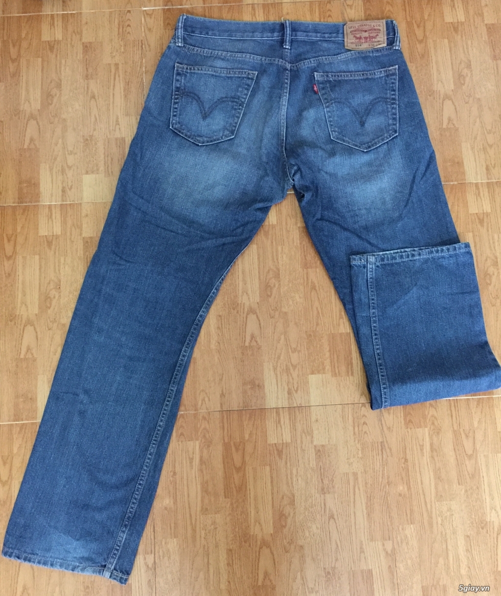 Jeans nam 2hand Levis 514: 450k