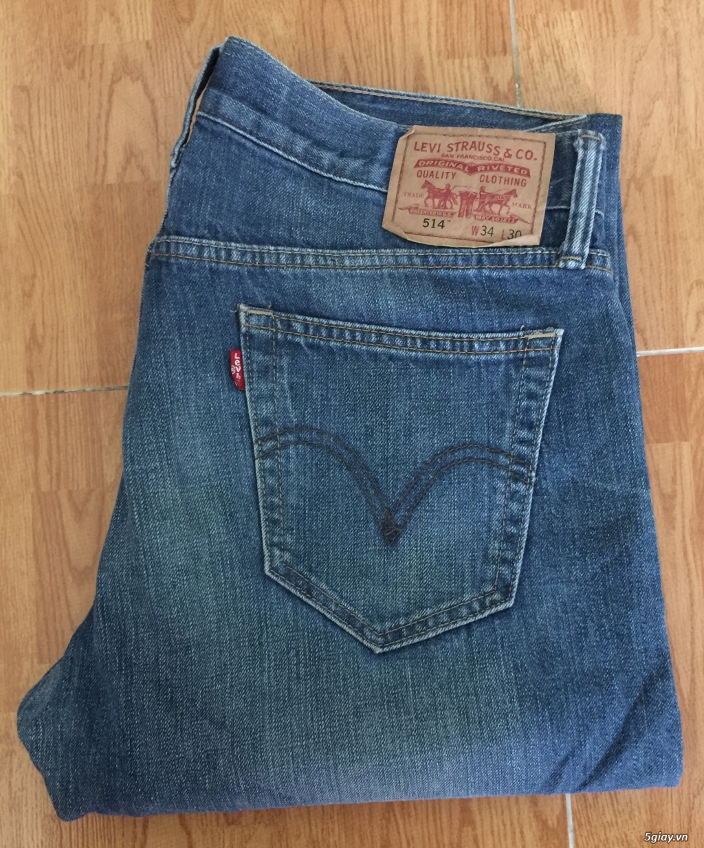 Jeans nam 2hand Levis 514: 450k - 3