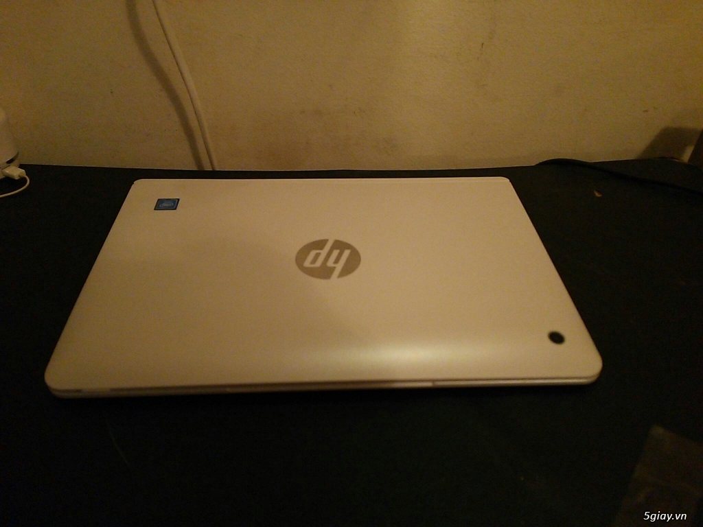 Tablet lai laptop HP X2 chỉ bán trong hôm nay.