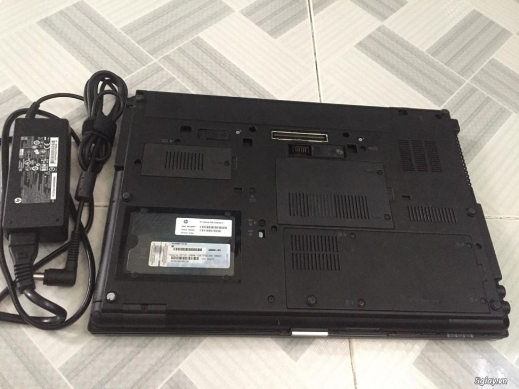 Hp elitebook 8540p i5 2.4ghz 4G ram vga rời 2G zin all new 99,9% - 4