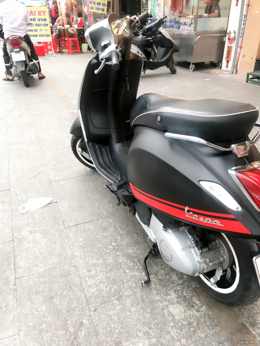 Vespa sprint limited edition 2015 - 1