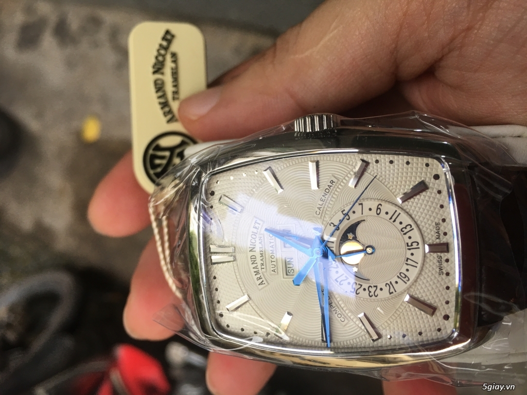 Armand Nicolet TM07, full lịch, trăng saoă