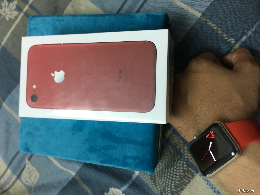 [Bán-HCM] Iphone 7 - RED - 128Gb - Nguyên seal - 5