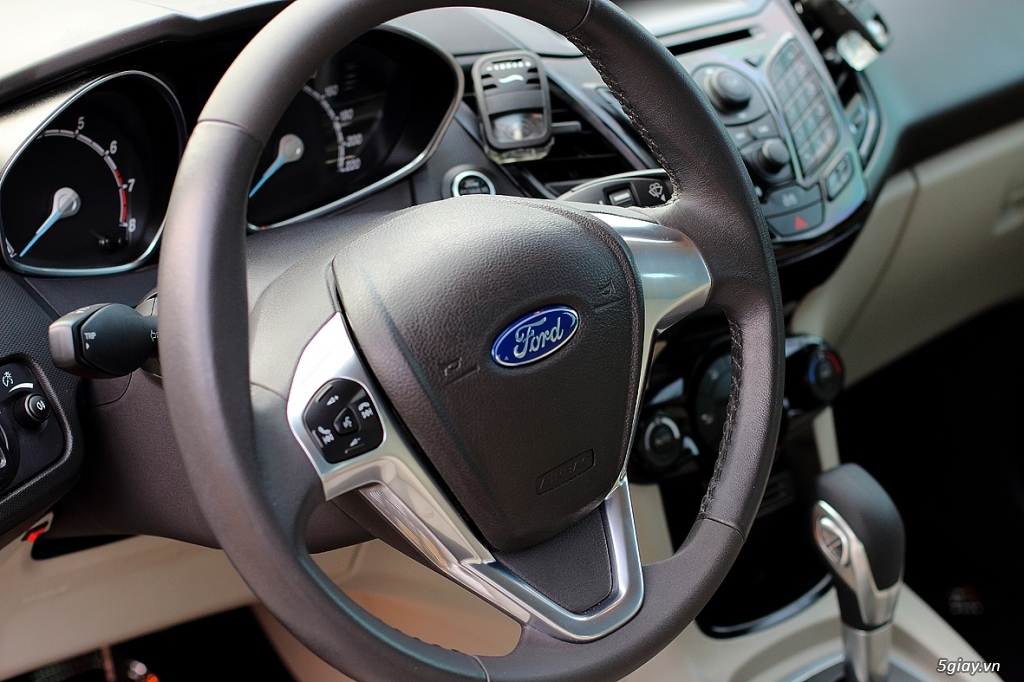 Cần bán: Ford Fiesta TITANIUM bản cao cấp nhất, BS cực đẹp (Full hình) - 12
