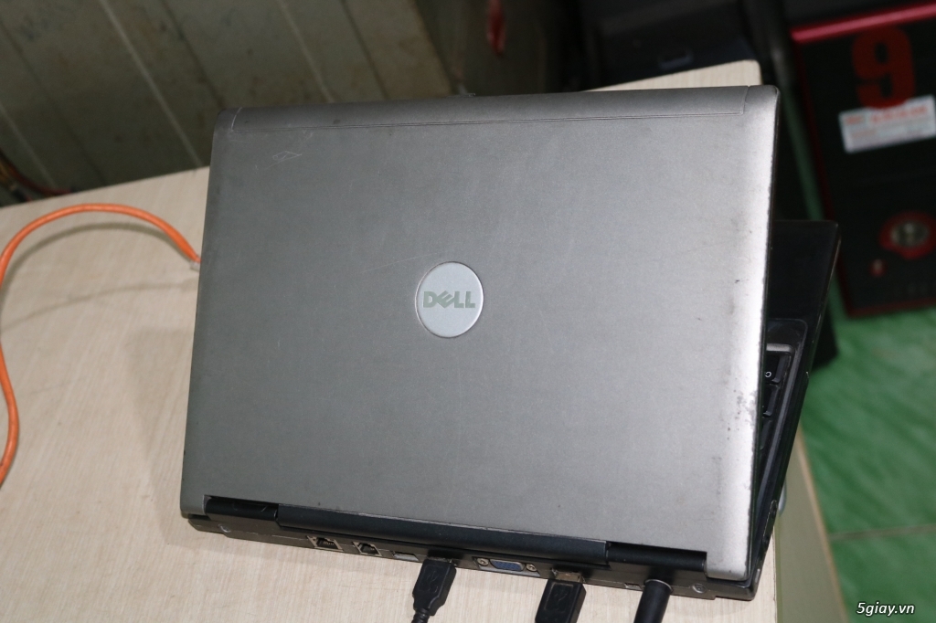 Bán laptop Dell D430 cũ giá cực rẻ - Core 2 Duo U7600/1GB/60GB/12.1