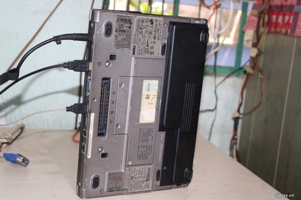 Bán laptop Dell D430 cũ giá cực rẻ - Core 2 Duo U7600/1GB/60GB/12.1 - 2
